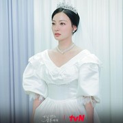 Curi Perhatian dengan Peran 'Villain' di Marry My Husband, Ini 4 Drakor Populer dari Song Ha Yoon