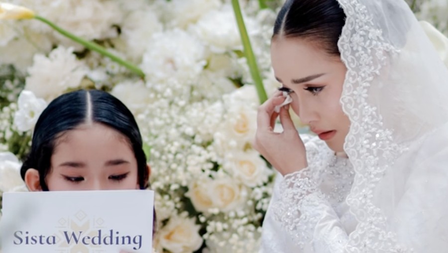 Ayu Ting Ting menangis mendengar ucapan Bilqis.