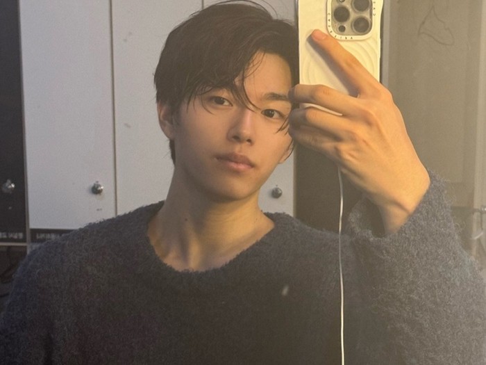 Meskipun menjadi anggota termuda dalam grupnya, Jinwoo merupakan rapper sekaligus dancer andalan di 'GHOST9'./  foto: instagram.com/jinwoo__913