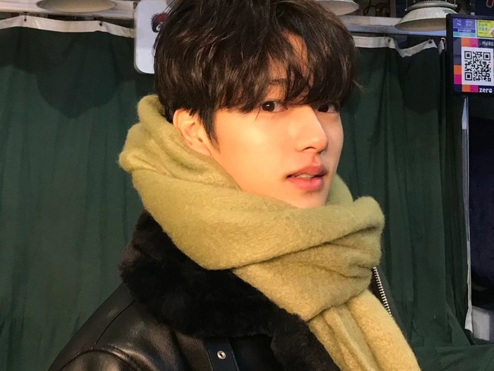 Perubahan citra Jinwoo dari 