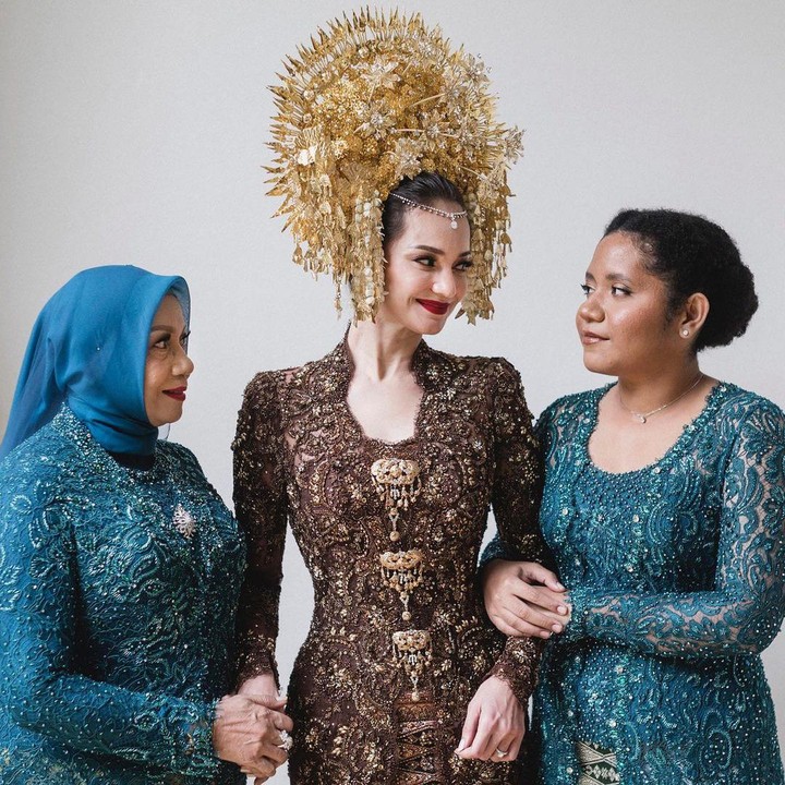 <p>Meski begitu, Enzy sangat menyayangi sang adik dan mengatakan bahwa Casey adalah penyelamat hidupnya. "Aku merasa aku beruntung punya adik aku, jadi kayak aku merasa dia penyelamat hidup aku," katanya dikutip kanal <em>YouTube Daniel Mananta</em>. (Foto: Instagram: @enzystoria)</p>