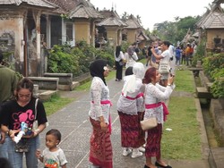 Libur Lebaran, Desa Penglipuran Diserbu 40 Ribu Wisatawan