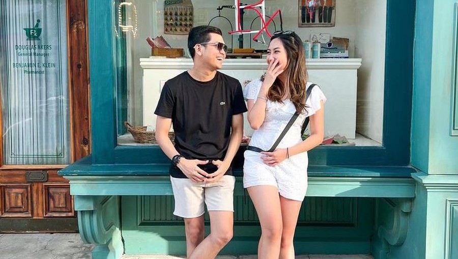 Tamara Tyasmara dan Kekasih Tamara Tyasmara dan Kekasih