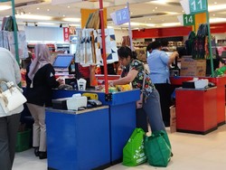 Transmart Full Day Sale Dipadati Pelanggan yang Belanja Bulanan