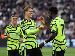 Cech Yakin Arsenal Bisa Juara