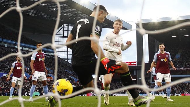 Hasil Liga Inggris: MU Menang Susah Payah di Markas Aston Villa