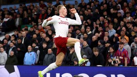 FOTO: Manchester United Merangkak Dekati Papan Atas