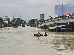Warga Sebut Banjir di Pantura Demak Terparah dalam 50 Tahun Terakhir