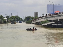 Pantura Demak Masih Lumpuh Imbas Banjir, Warga: Pertama Sejak 50 Tahun