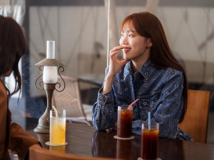 Lee Sung Kyung di Doctor Slump