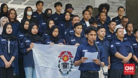 Mahasiswa UGM Wakili Pratikno & Ari Dwipayana Minta Maaf ke Rakyat RI