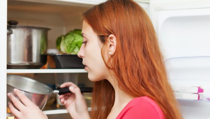 Jangan Simpan 5 Makanan Ini di Kulkas, Ternyata Bisa Jadi Racun!