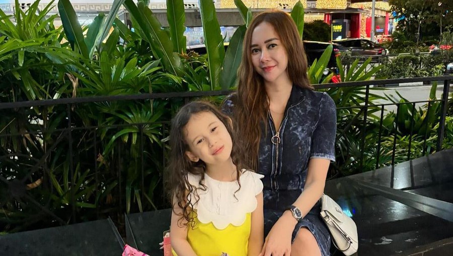 Potret Arabella Anak Aura Kasih