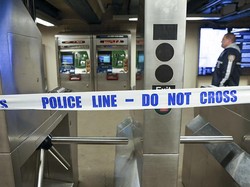 Ngeri! Pria Tewas Usai Didorong ke Rel Kereta Bawah Tanah New York