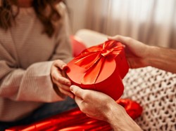 40+ Kartu Ucapan Valentine dengan Desain Cantik dan Romantis