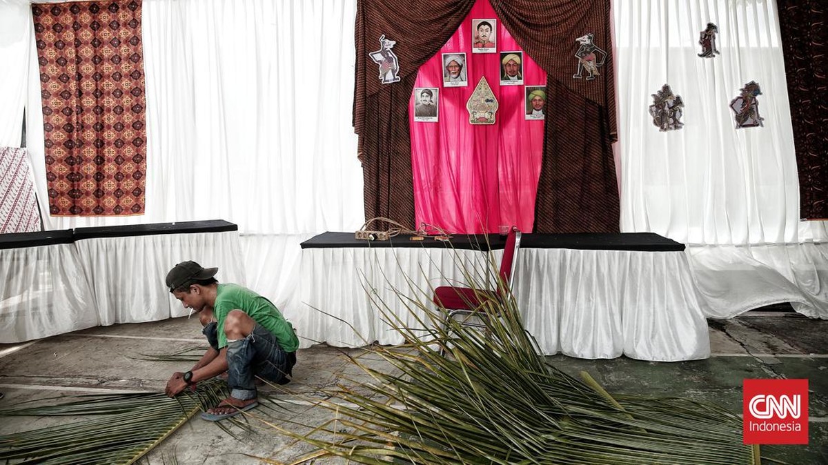 FOTO: Persiapan TPS Kerajaan Nusantara di Pancoran Mas Depok