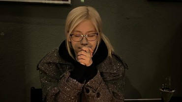 img-title Kejutan dari Rose BLACKPINK Saat Ultah, Foto Masa Kecil hingga Spill Lagu Baru