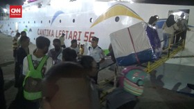 VIDEO: Demi Nyoblos, Ratusan Warga di Maluku Pilih Pulang Kampung