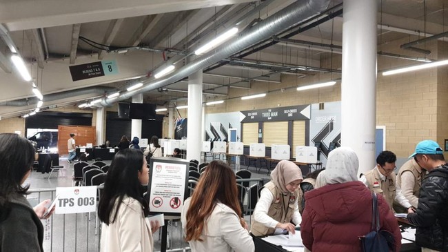 Sejumlah warga negara Indonesia (WNI) mengaku tidak bisa mencoblos dalam pemilihan umum (pemilu) yang digelar di London, Inggris.