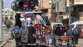 FOTO: Warga Palestina Mulai Tinggalkan Rafah Gegara Israel