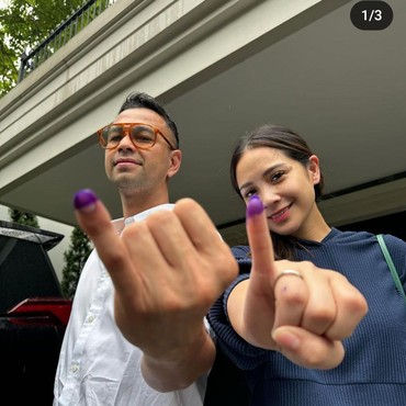 Ramaikan Pemilu 2024, 7 Foto Artis Pamer Jari Kelingking