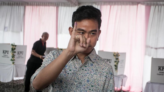 Capres-cawapres nomor urut 2 Prabowo-Gibran meraih 110 suara, Ganjar-Mahfud 53 suara dan Anies-Cak Imin hanya 6 suara.
