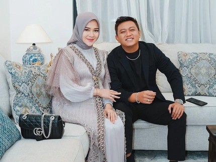 Bella Bonita Menggigil 8 Hari Pasca Melahirkan, Denny Caknan Ungkap Kondisinya