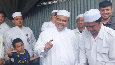 img-title Nikah Lagi, Ini Sosok Istri Baru Habib Rizieq