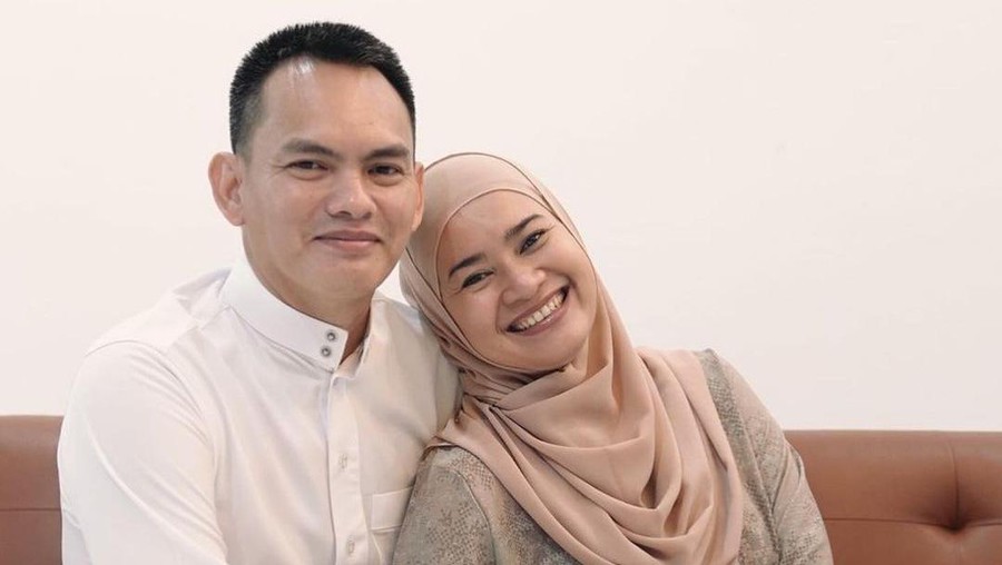 Ikke Nurjanah dan suami