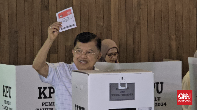 Pasangan Ganjar-Mahfud unggul dengan meraih 82 suara. Disusul pasangan nomor 2 Prabowo-Gibran dengan 80 suara dan Anies-Cak Imin hanya meraup 72 suara.