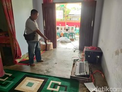 Diduga Tersengat Listrik Saat Cek Mikrofon, Anggota PPS di Jember Tewas