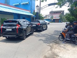 Gibran dan Selvi Nyoblos di TPS 34 Manahan Bertema Valentine