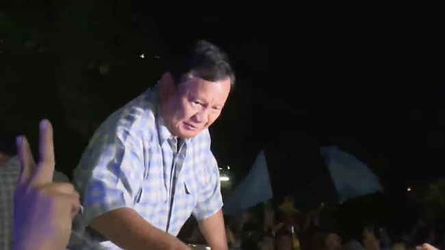 Ekonom Ingatkan Makan Siang Gratis Prabowo Berisiko Bebani APBN