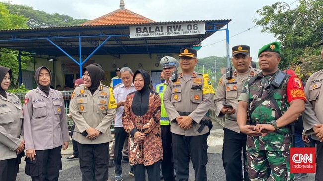 Suara paslon Prabowo-Gibran unggul dengan 94 suara di TPS 30 tempat Menteri Sosial RI Tri Rismaharini menggunakan hak pilih.