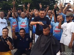 Prabowo-Gibran Unggul di Quick Count, Relawan di Brebes Cukur Gundul