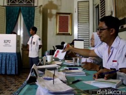 KPU: 6 Anggota KPPS Meninggal, 1.335 Sakit di Jawa Barat