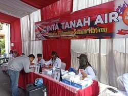 Petugas TPS di Kota Blitar Pakai Baju Pejuang Kobarkan Semangat PETA