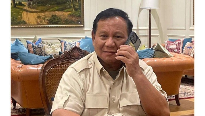 Calon Presiden nomor urut 02 Prabowo Subianto mendapatkan ucapan selamat atas perhitungan hasil pemilu dari 5 pemimpin negara melalui telepon. (Instagram @prabowo)