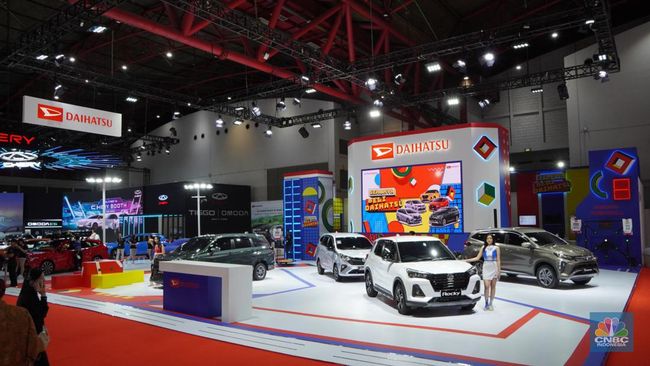 Daihatsu Boyong 5 Mobil Mejeng di IIMS 2024