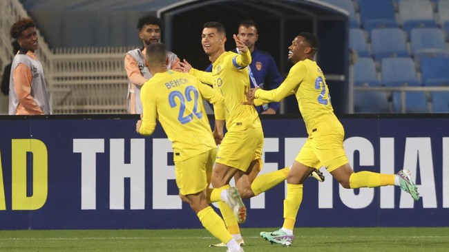 Cristiano Ronaldo mencetak rekor baru usai mencatatkan satu gol saat Al Nassr menang 1-0 atas Al Fayha pada leg pertama 16 besar Liga Champions Asia.