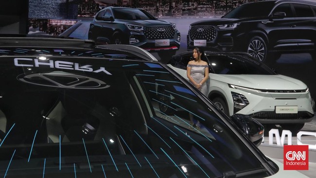 FOTO: IIMS 2024 Bertabur Mobil dan Motor Baru