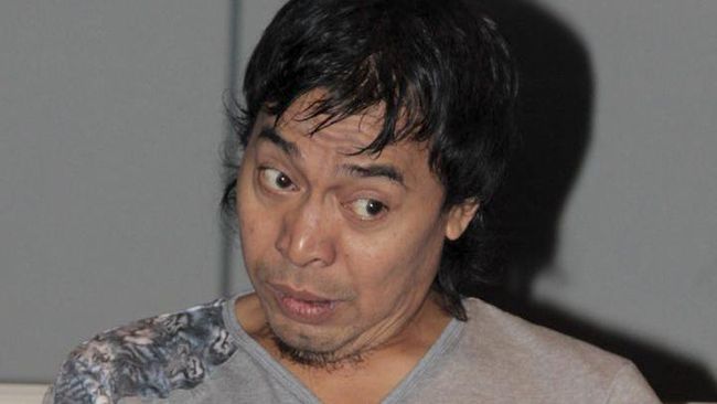 Komeng mengaku hanya berpikir bisa juara 1 terkait pencalonan ke DPD. Menurutnya tak ada harapan, karena harapan berarti juara keempat.