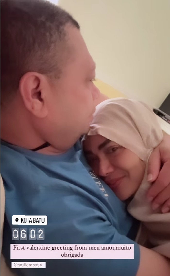 Momen Seru Deretan Seleb yang Rayakan Hari Valentine