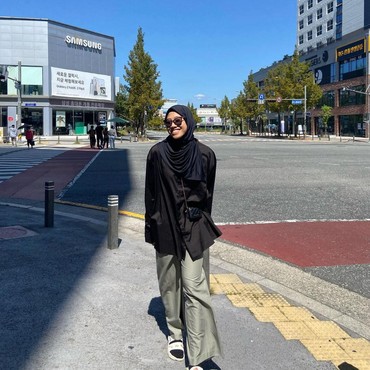 Jadi Idola Member K-Pop, Intip 7 Gaya Megawati Atlet Voli Indonesia Melokal di Korea