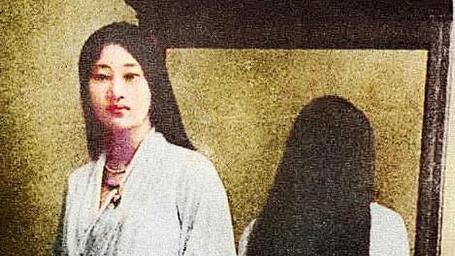 Potret Oei Hui Lan