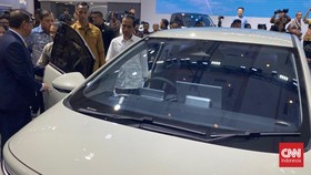 Jokowi Sebut Mobil Listrik Masa Depan Indonesia