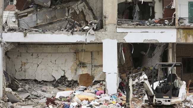 FOTO: Serangan Udara Israel Tewaskan 11 Warga Sipil di Lebanon