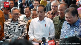 VIDEO: Jokowi Ucapkan Selamat ke Prabowo Usai Unggul Quick Count