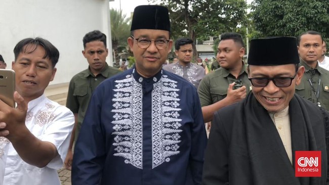 Anies merespons soal rencana Gibran ingin sowan usai unggul quick count, "Penghitungan saja belum selesai. Tuntaskan dulu satu-satu."
