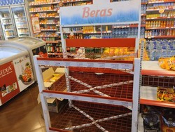 Beras Masih Langka di Minimarket, Stok Datang Langsung Diserbu!